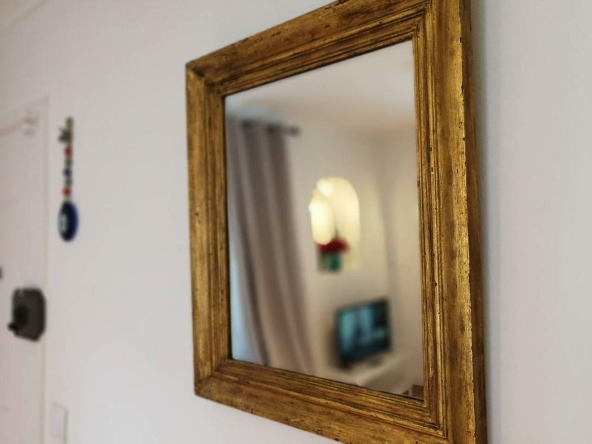 Gorgeous Bairro Alto Apartment Lisbon Bagian luar foto