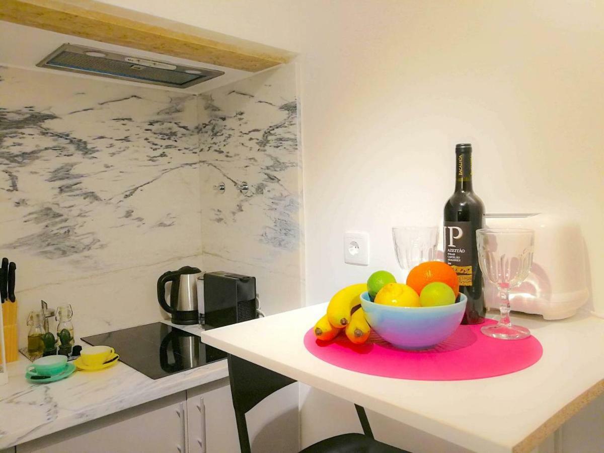 Gorgeous Bairro Alto Apartment Lisbon Bagian luar foto