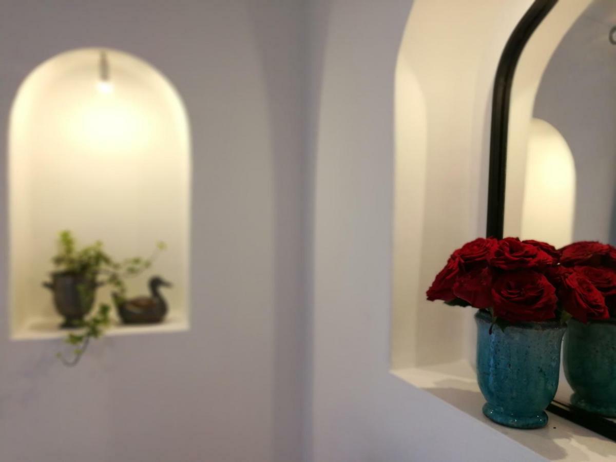 Gorgeous Bairro Alto Apartment Lisbon Bagian luar foto