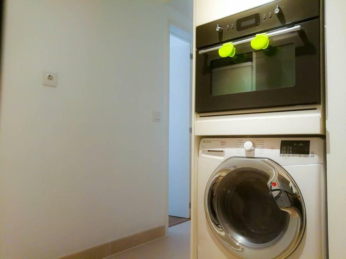 Gorgeous Bairro Alto Apartment Lisbon Bagian luar foto