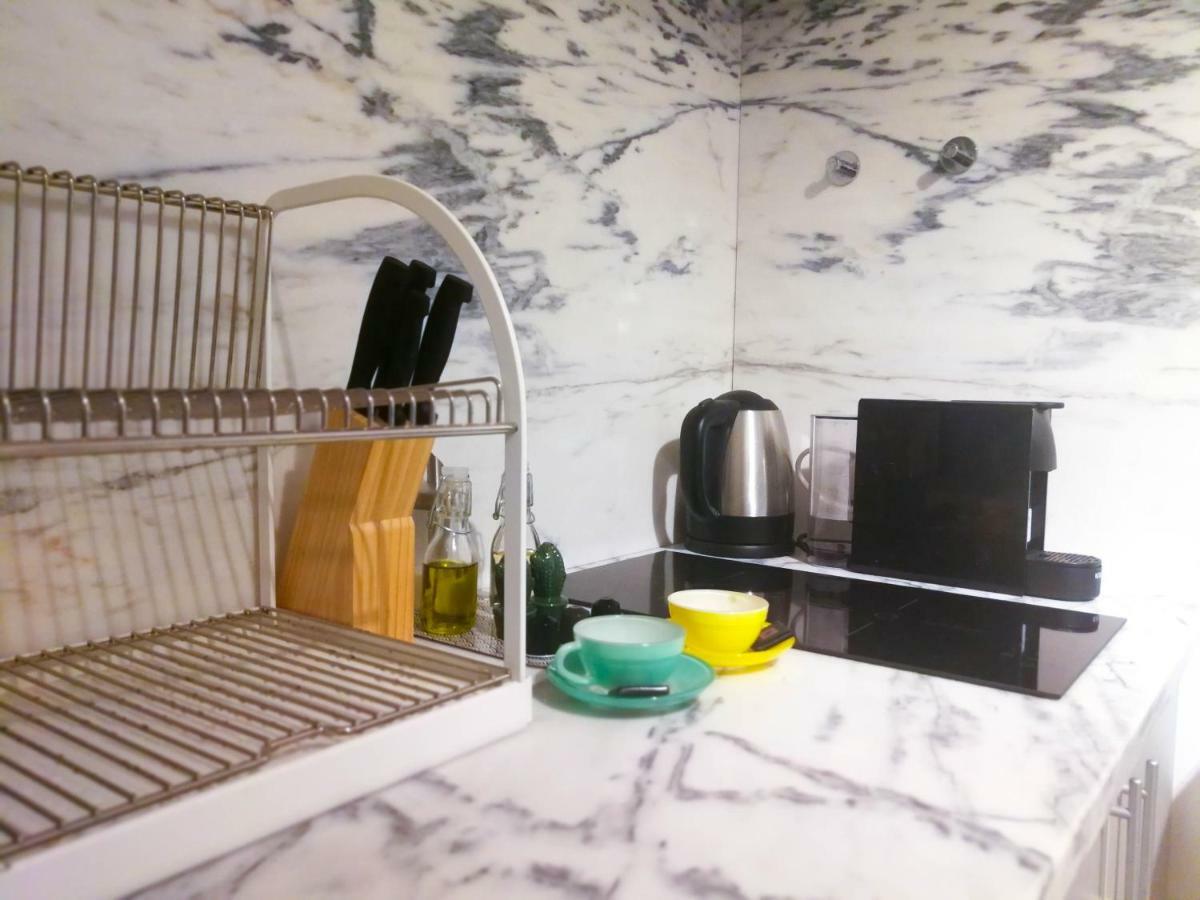 Gorgeous Bairro Alto Apartment Lisbon Bagian luar foto