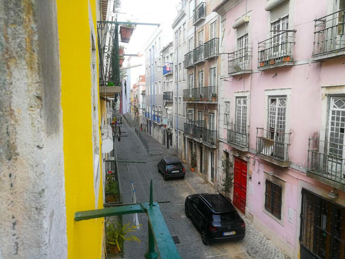 Gorgeous Bairro Alto Apartment Lisbon Bagian luar foto